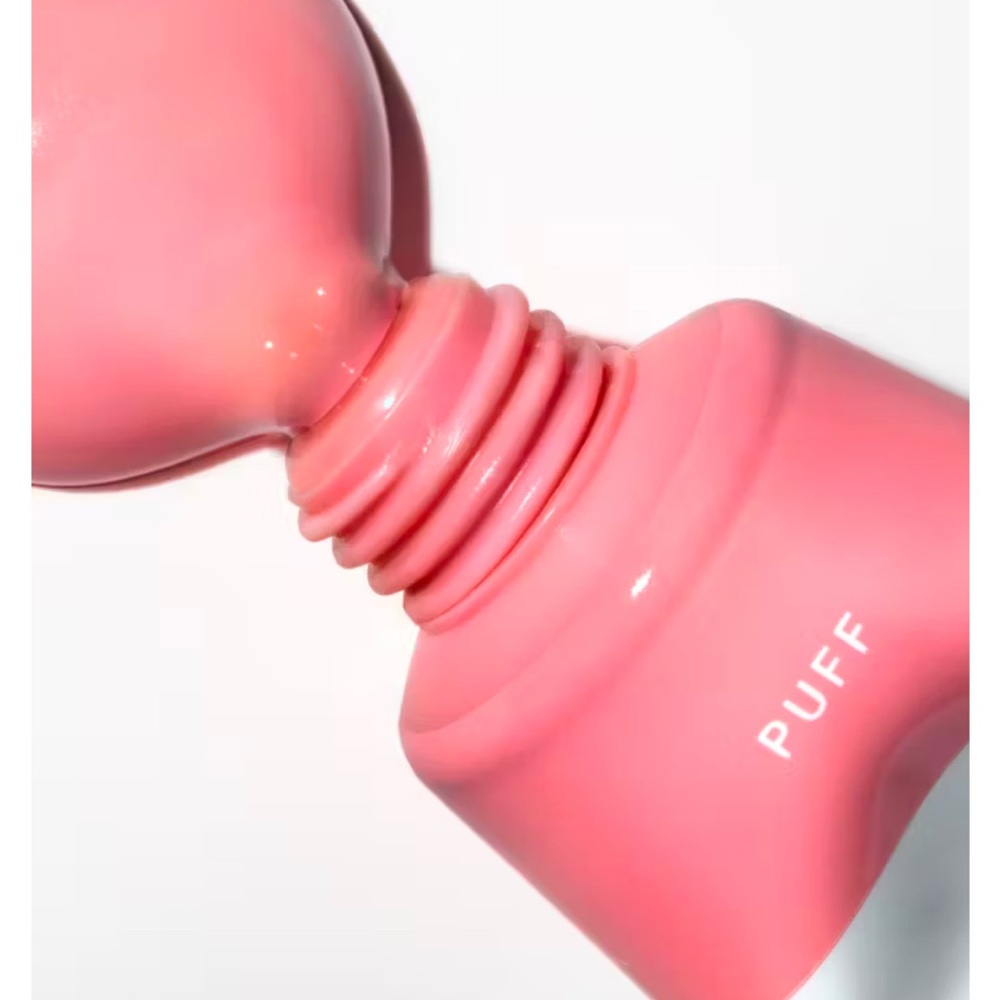 Glossier Cloud Paint in Puff